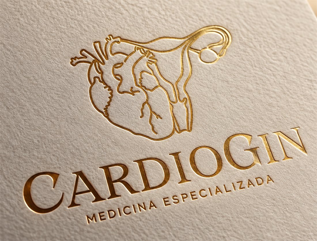 Logotipo dourado CardioGin gravado em papel, identidade médica